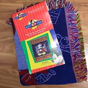 NWT Mickey for Kids Jacquard Woven Throw Blanket